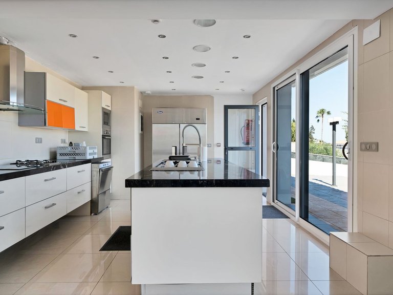 Villa for Sale in El Chaparral, Malaga 15