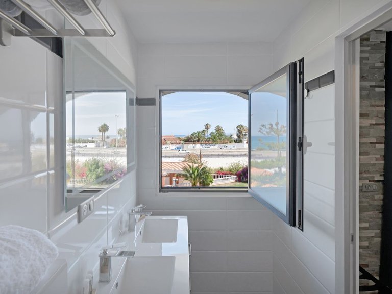 Villa for Sale in El Chaparral, Malaga 17