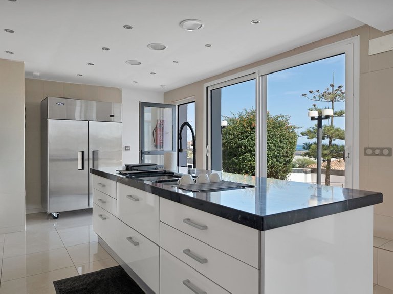 Villa for Sale in El Chaparral, Malaga 29