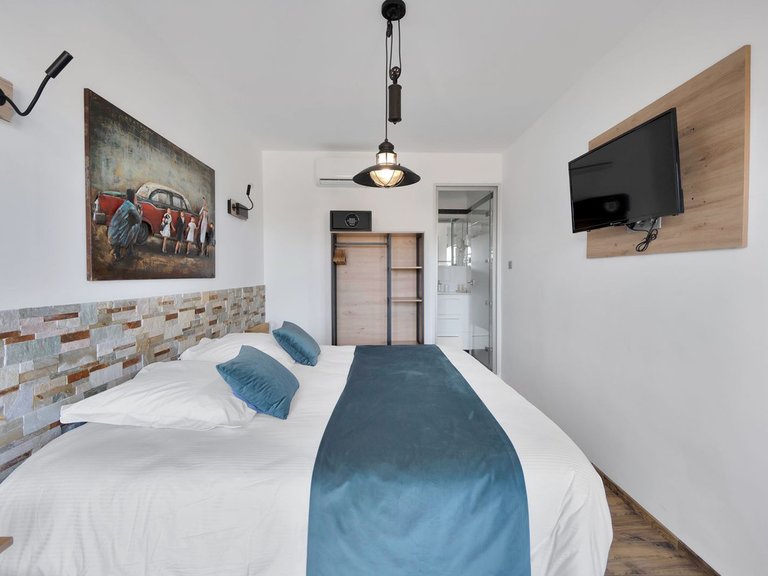 Villa for Sale in El Chaparral, Malaga 33
