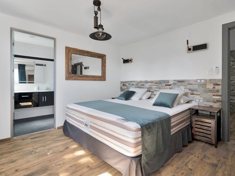Villa for Sale in El Chaparral, Malaga 56