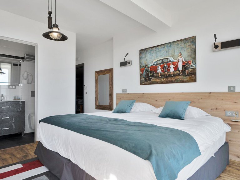 Villa for Sale in El Chaparral, Malaga 88