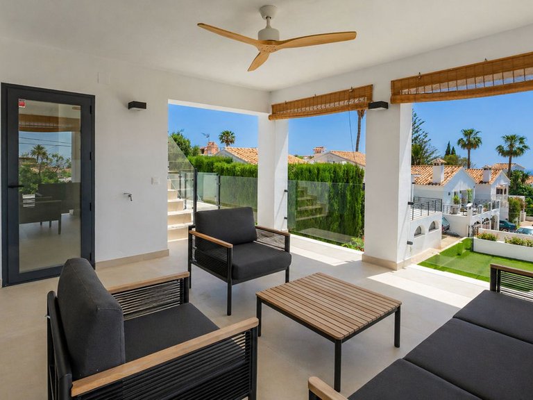 Villa for Sale in La Capellania, Malaga 25