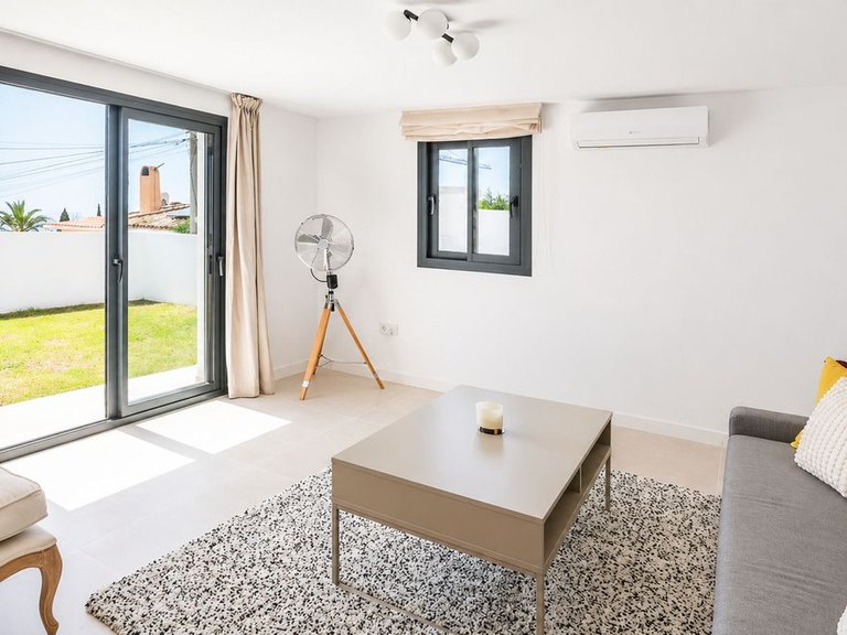 Villa for Sale in La Capellania, Malaga 28