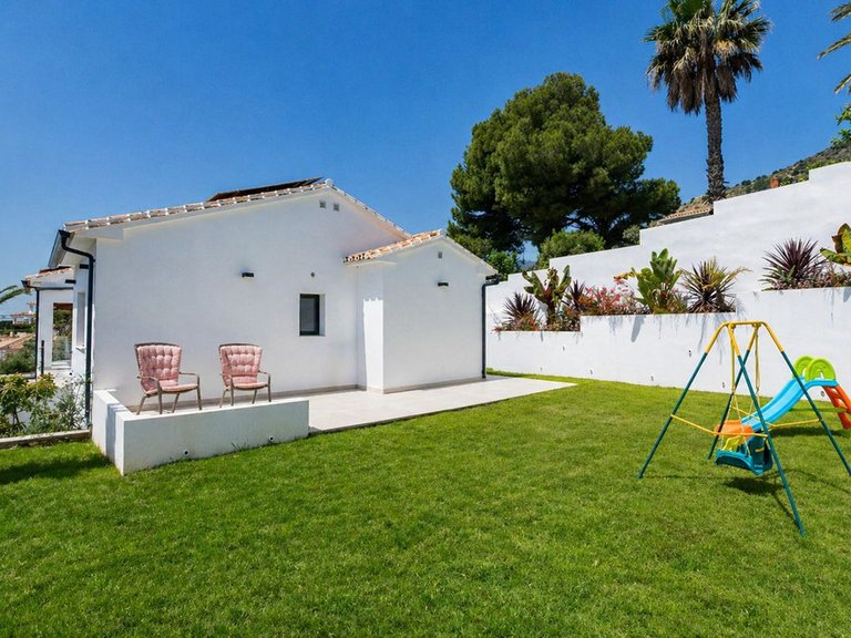 Villa for Sale in La Capellania, Malaga 34