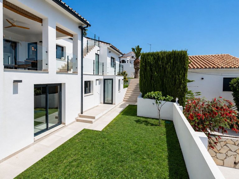 Villa for Sale in La Capellania, Malaga 4