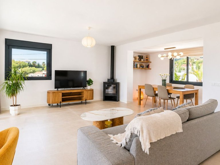 Villa for Sale in La Capellania, Malaga 9