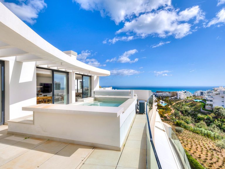 Apartment for Sale in Fuengirola, Malaga 1