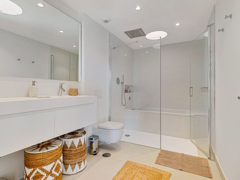 Apartment for Sale in Fuengirola, Malaga 16
