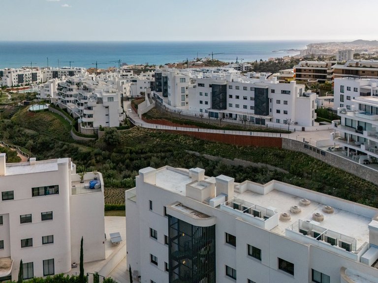 Apartment for Sale in Fuengirola, Malaga 32