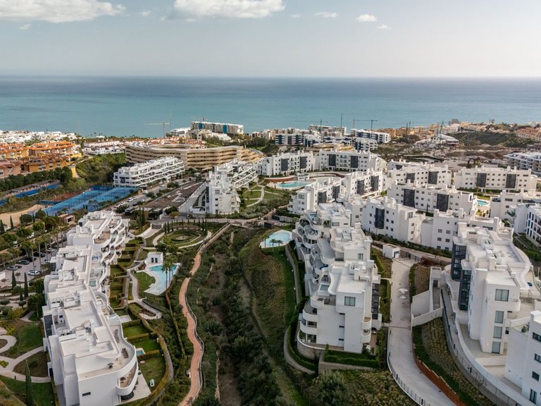 Apartment for Sale in Fuengirola, Malaga 35