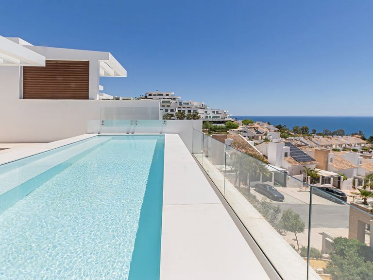 Villa for Sale in Benalmadena, Malaga 6
