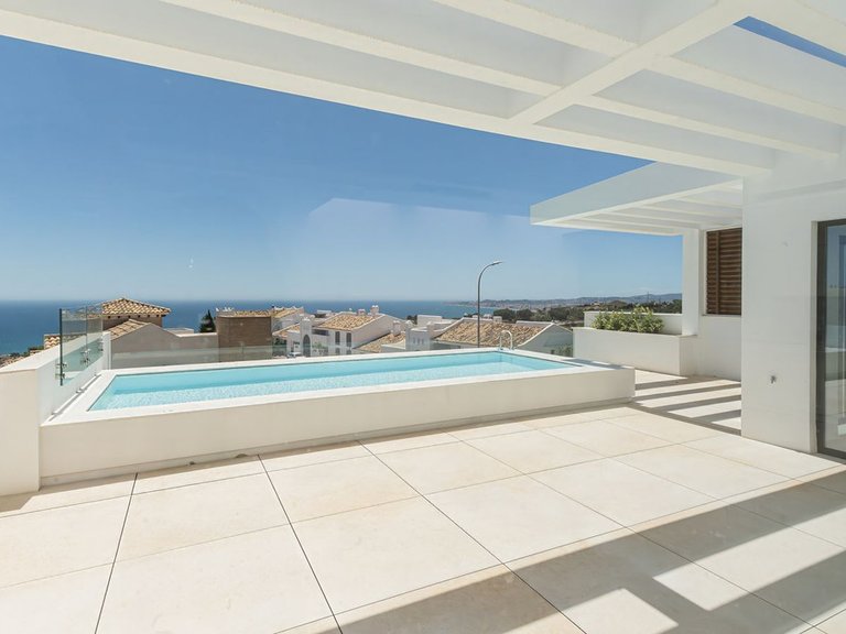 Villa for Sale in Benalmadena, Malaga 7
