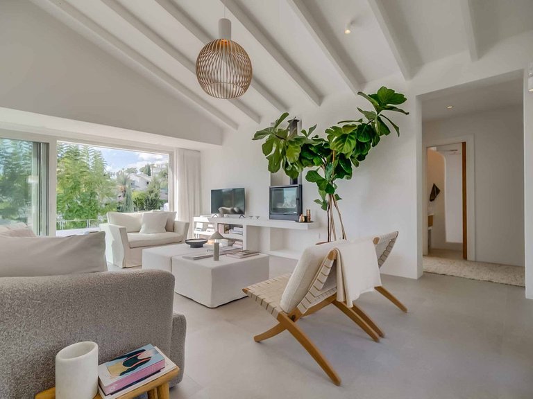 Villa for Sale in Benalmadena, Malaga 2