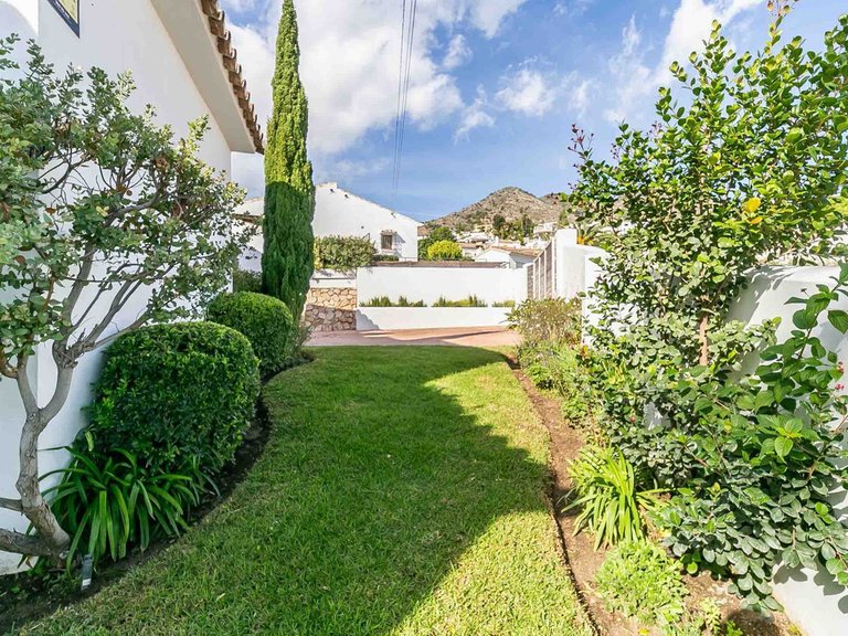 Villa for Sale in Benalmadena, Malaga 30