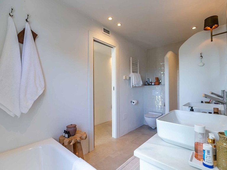 Villa for Sale in Benalmadena, Malaga 50