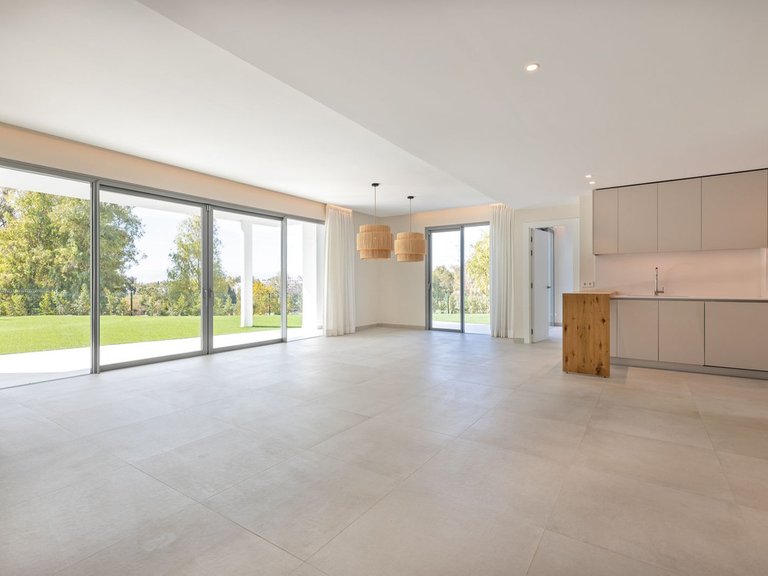 Villa for Sale in San Pedro De Alcántara, Malaga 3