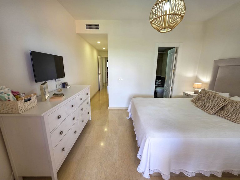 Apartment for Sale in La Duquesa, Malaga 25