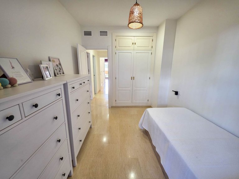 Apartment for Sale in La Duquesa, Malaga 9