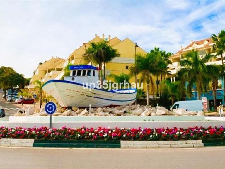Apartment for Sale in Estepona, Malaga 10