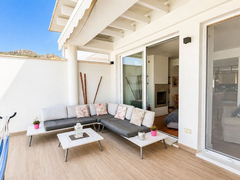 Villa for Sale in Málaga, Malaga 15
