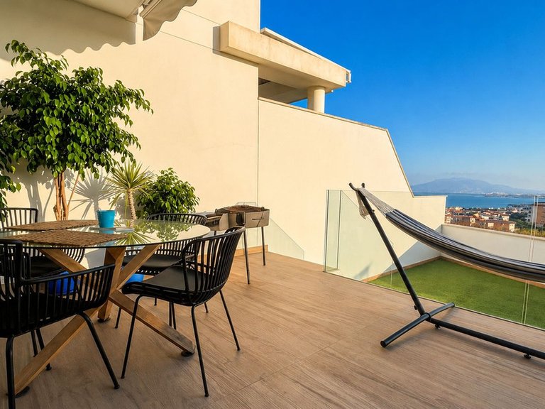 Villa for Sale in Málaga, Malaga 3