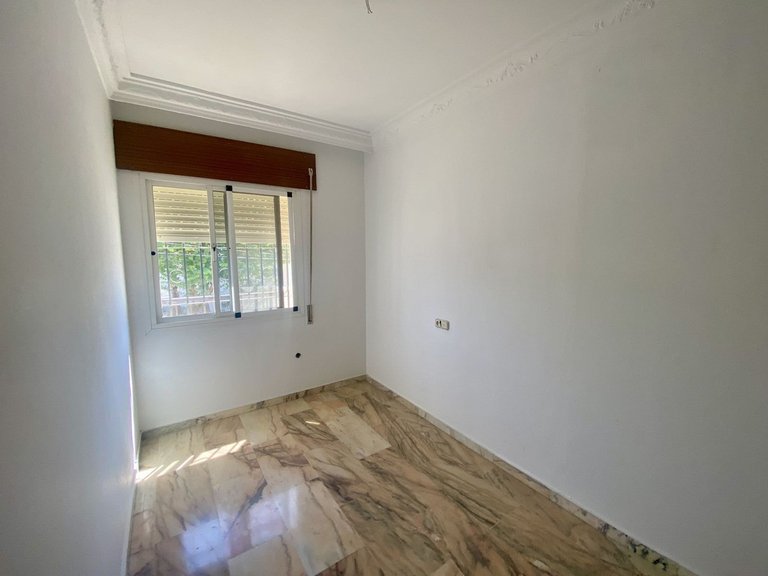 Villa for Sale in Málaga, Malaga 27