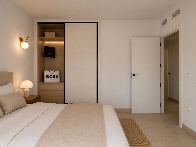 Apartment for Sale in Nueva Andalucía, Malaga 17