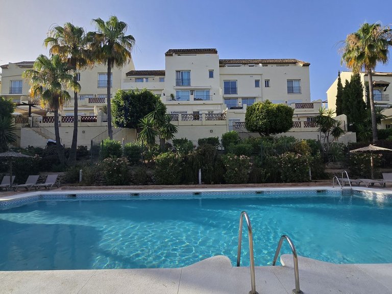 Apartment for Sale in Nueva Andalucía, Malaga 22