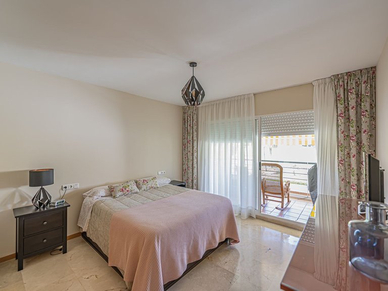 Apartment for Sale in Guadalmina Alta, Malaga 5