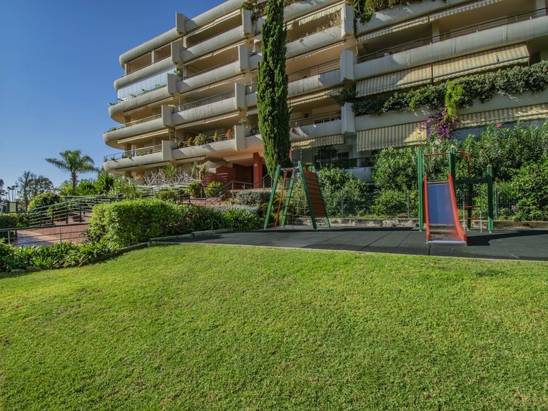 Apartment for Sale in Guadalmina Alta, Malaga 7