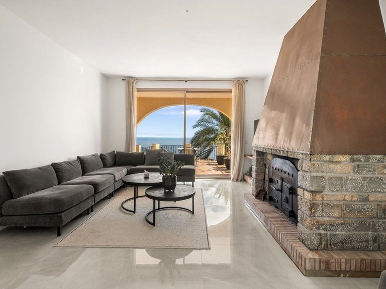Villa for Sale in Estepona, Malaga 18