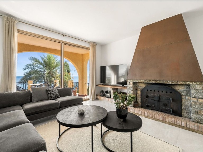 Villa for Sale in Estepona, Malaga 19