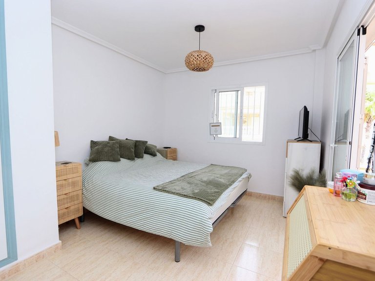 Villa for Sale in Playa Flamenca, Alicante 25