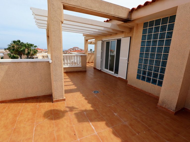 Villa for Sale in Playa Flamenca, Alicante 30