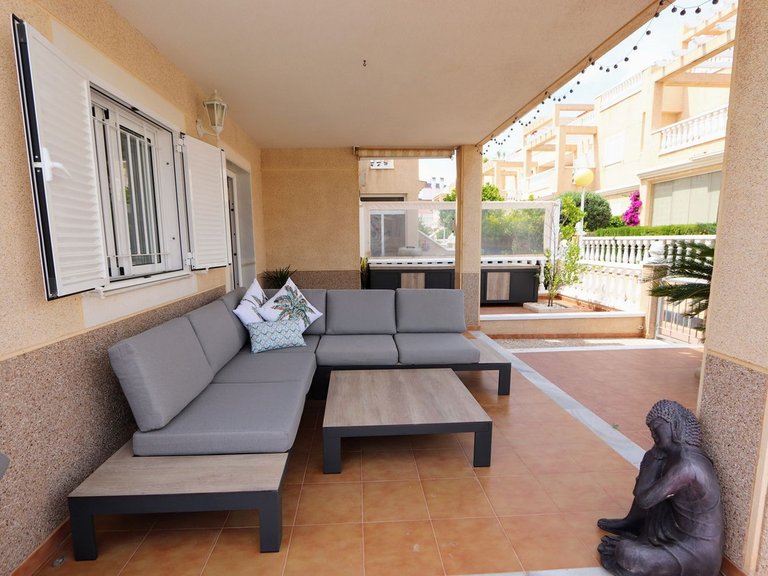 Villa for Sale in Playa Flamenca, Alicante 38