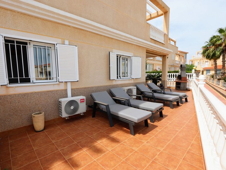 Villa for Sale in Playa Flamenca, Alicante 39