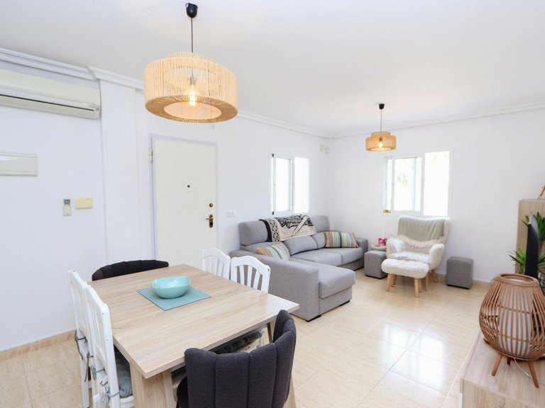 Villa for Sale in Playa Flamenca, Alicante 9