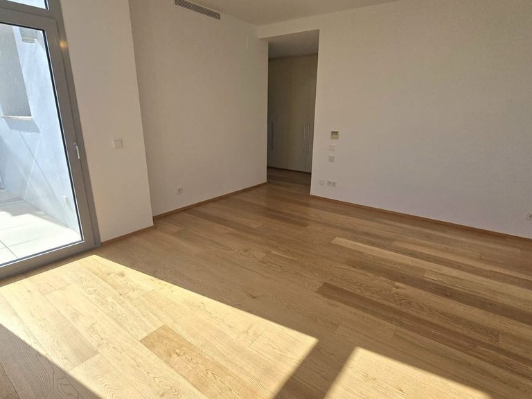 Villa for Sale in The Golden Mile, Malaga 20