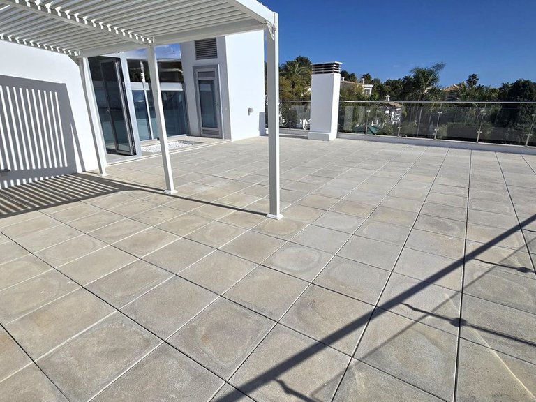 Villa for Sale in The Golden Mile, Malaga 34