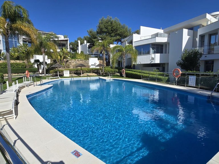 Villa for Sale in The Golden Mile, Malaga 38