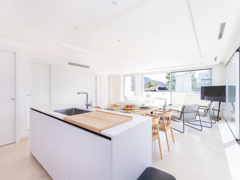 Apartment for Sale in Nueva Andalucía, Malaga 3