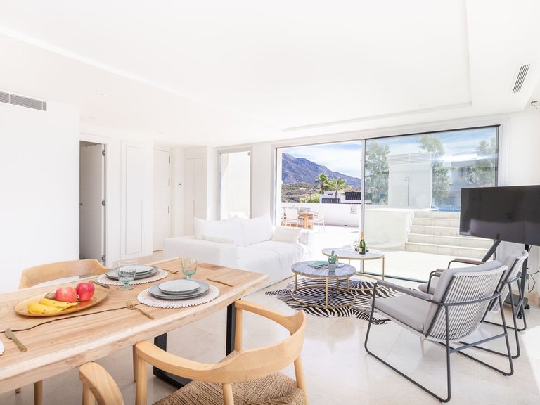 Apartment for Sale in Nueva Andalucía, Malaga 4