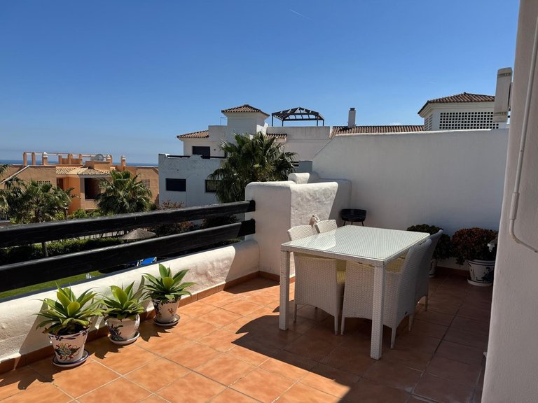Apartment for Sale in Doña Julia, Malaga 11