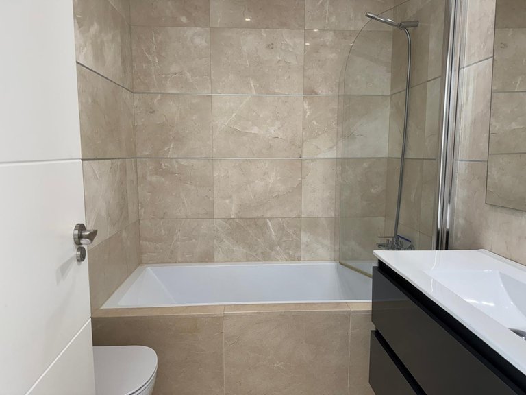 Apartment for Sale in Doña Julia, Malaga 34