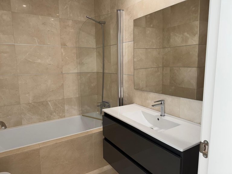 Apartment for Sale in Doña Julia, Malaga 35