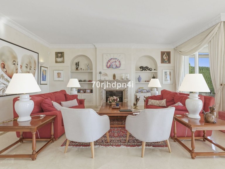Villa for Sale in Benahavís, Malaga 11