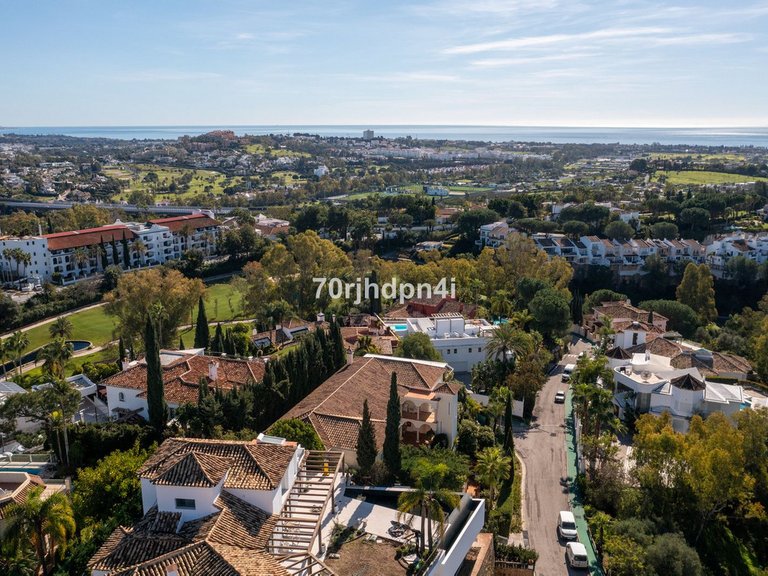 Villa for Sale in Benahavís, Malaga 3