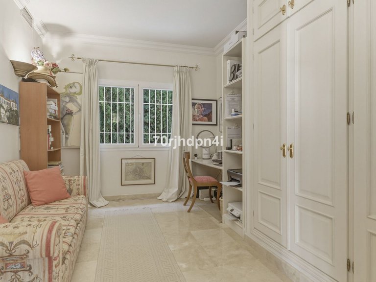 Villa for Sale in Benahavís, Malaga 33