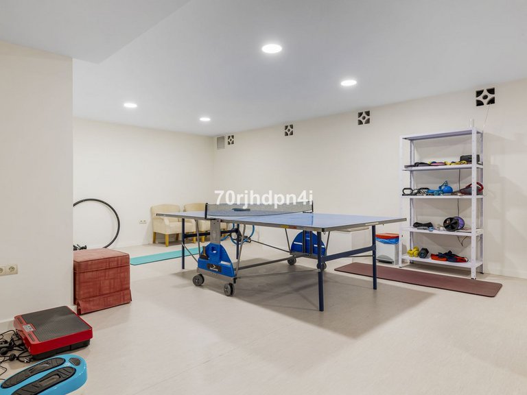 Villa for Sale in Benahavís, Malaga 39